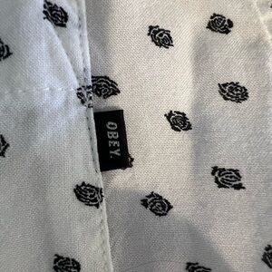 Obey Roses Button up size M